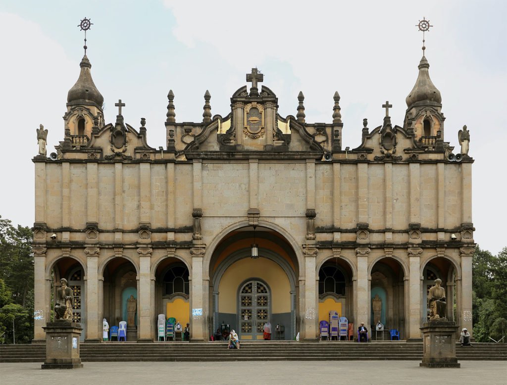 Catedral de la Santísima Trinidad en Addis Abeba, sede de la Iglesia Ortodoxa Etíope de Tewahedo.